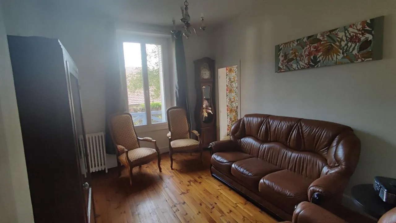 Holiday home Maison Des Annees 30 - Vic-Sur-Cere - 4 Personnes France