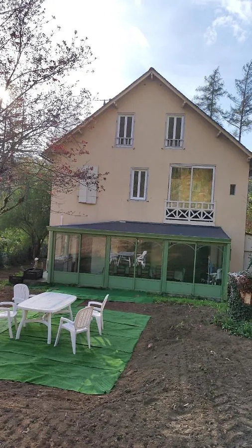 Maison Des Annees 30 - Vic-Sur-Cere - 4 Personnes Holiday home