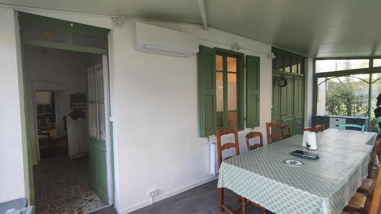 Holiday home Maison Des Annees 30 - Vic-Sur-Cere - 4 Personnes