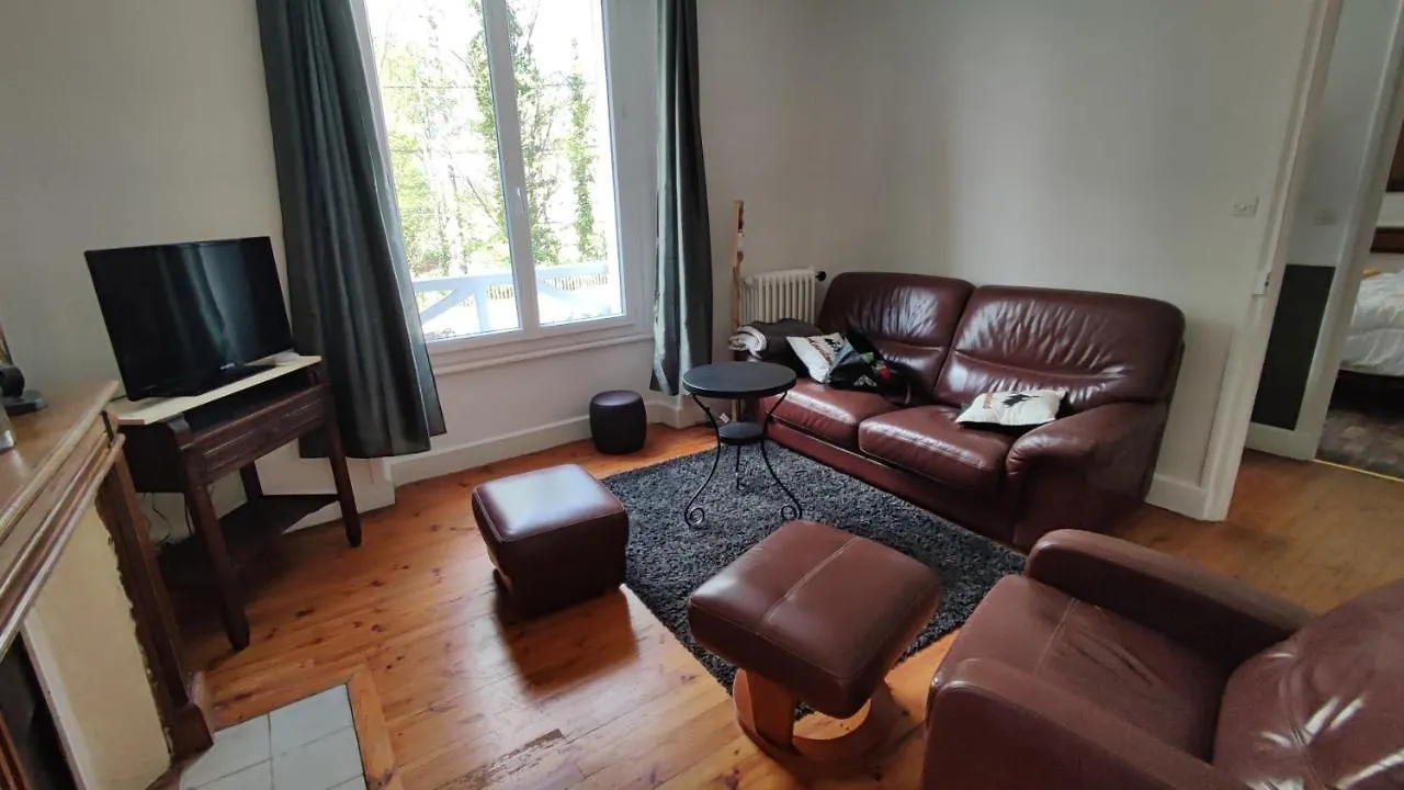 Holiday home Maison Des Annees 30 - Vic-Sur-Cere - 4 Personnes